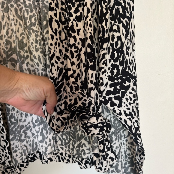 Scoop Black and White Animal Print One Size Lightweight Kimono, Women’s Sz M/L - Picture 9 of 16